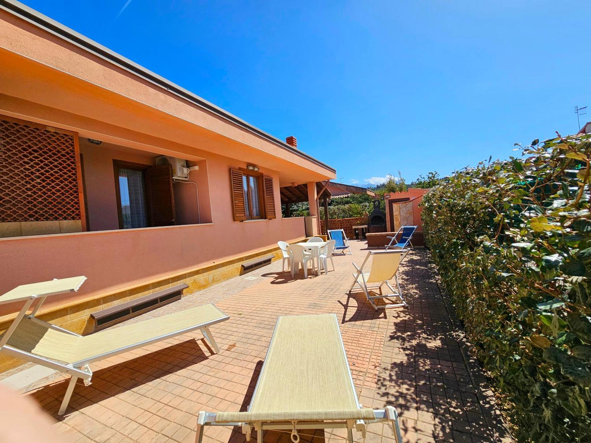 Costa Mediterranea Holiday Homes Campofelice Di Roccella Luaran gambar