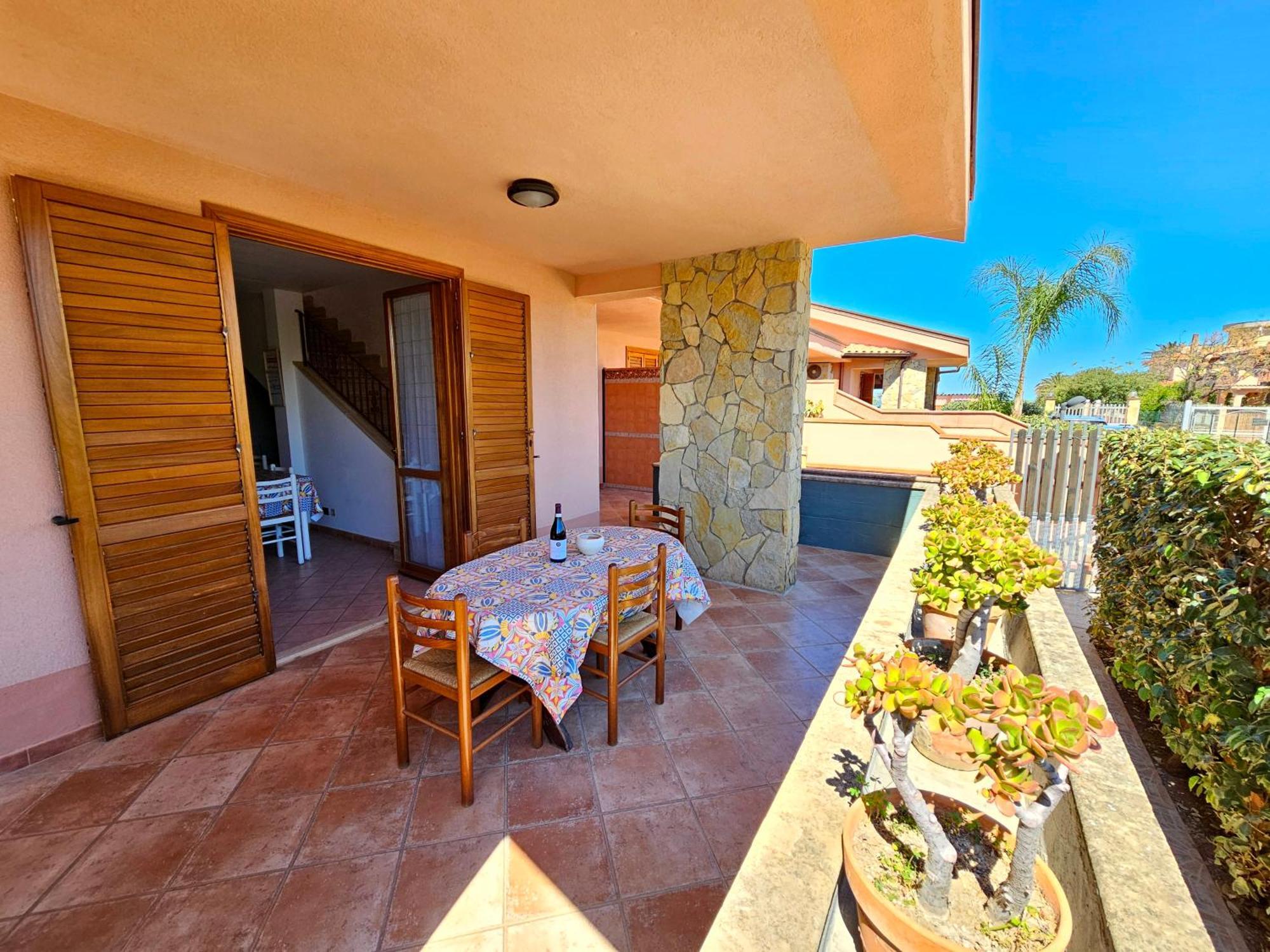 Costa Mediterranea Holiday Homes Campofelice Di Roccella Luaran gambar