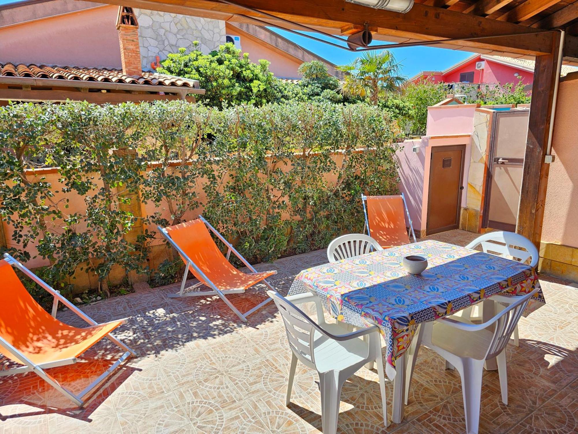 Costa Mediterranea Holiday Homes Campofelice Di Roccella Bilik gambar